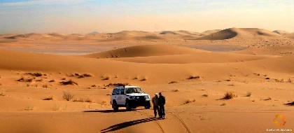 conduite sportive, pilotage, stages de pilotage dans les dunes, r�veillon dans le d�sert, r�veillon au Maroc 