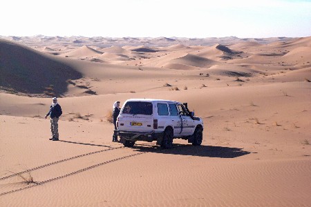 raid maroc ; raids Maroc ; raid 4x4 ; raids 4x4 ; aventure Maroc ; circuit 4x4 Maroc ; stage de pilotage sable ; pilotage dans le sable