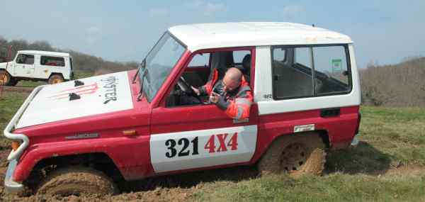 Ecole de pilotage Conduite tout terrain  Trois 2 Un 4x4 Galerie Galerie photo école de pilotage 14