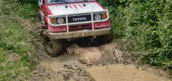 Formation à la conduite tout terrain Pilotage 4X4 Groupes et entreprises Galerie Sensibilisation à la conduite en terrain difficile - Galerie 6