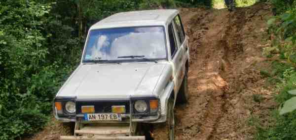 Formation à la conduite tout terrain Pilotage 4X4 Groupes et entreprises Galerie Sensibilisation à la conduite en terrain difficile - Galerie 24